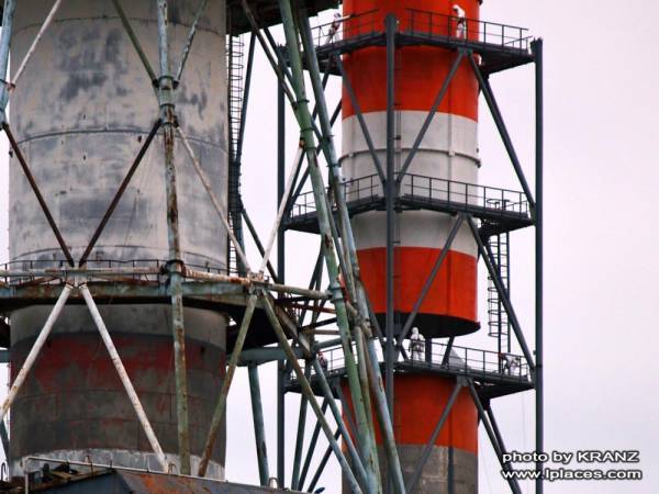 ЧАЭС. Установка новой вент. трубы второй очереди.